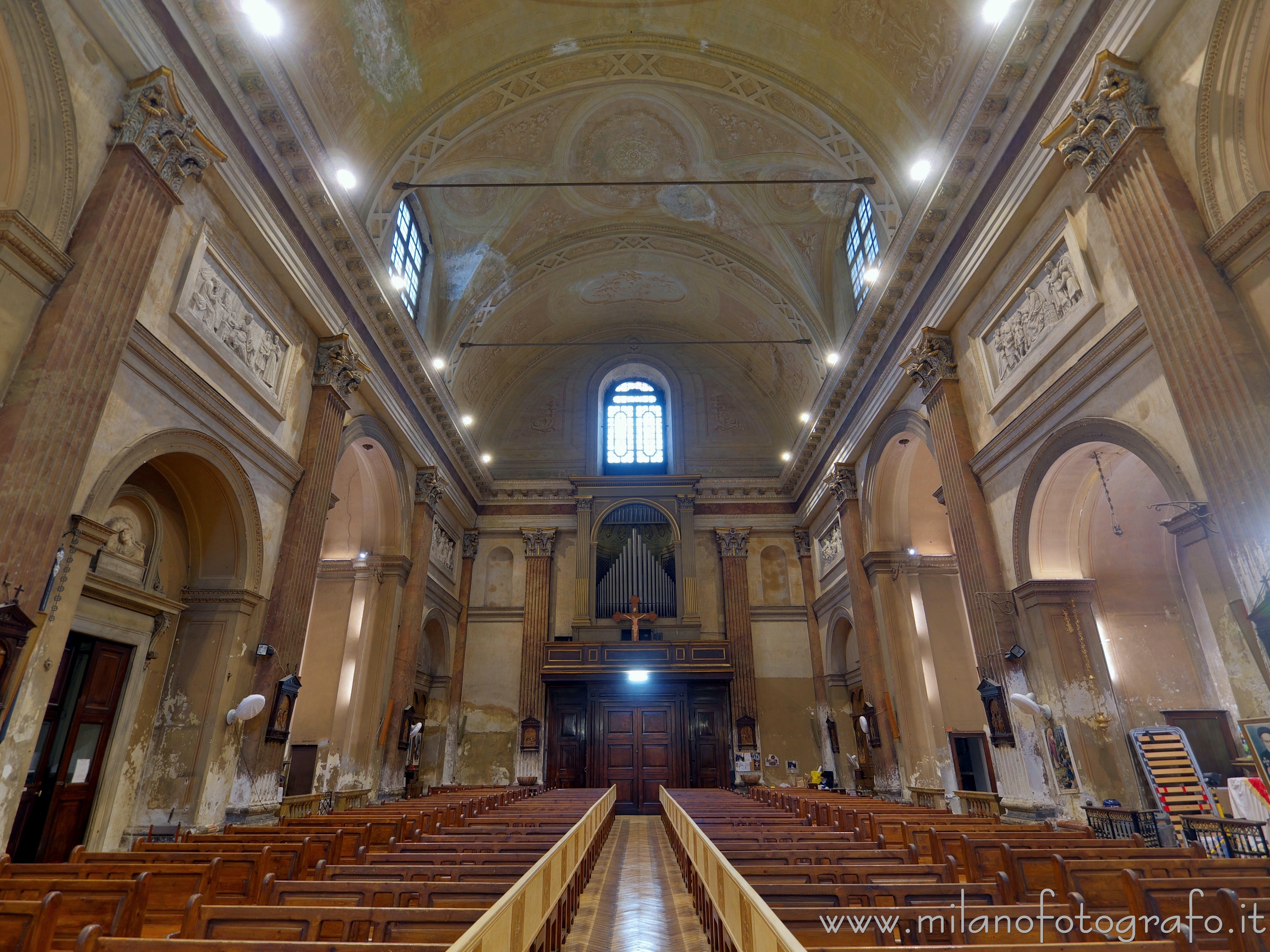 Milan (Italy) - Nave of the Church of San Pietro Celestino - Full resolution picture